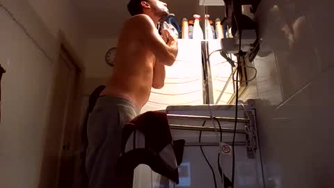 Snapshot of mrbobbylife chatting on November 2025 04:27:02 PM bobby online show from November 2025 04:27:02 PM