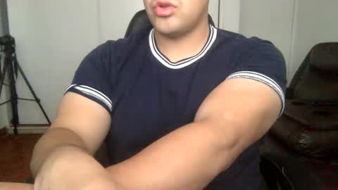 Snapshot of mrbree chatting on January 2025 11:59:01 PM Mr Bree online show from January 2025 11:59:01 PM