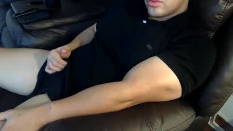 Snapshot of mrbree chatting on September 2025 06:32:02 PM Mr Bree online show from September 2025 06:32:02 PM