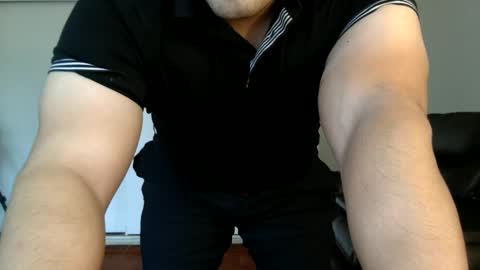 Snapshot of mrbree chatting on September 2025 06:10:01 PM Mr Bree online show from September 2025 06:10:01 PM