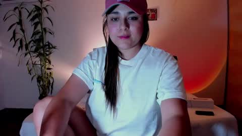 Laura online show from January 2025 11:00:02 AM