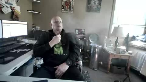 MrClean55 online show from October 2025 04:18:01 PM