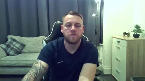 mrengland86566 online show from March 2026 09:31:02 PM