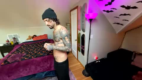 Snapshot of mrfanceypants chatting on November 2025 09:02:02 PM mrfanceypants online show from November 2025 09:02:02 PM