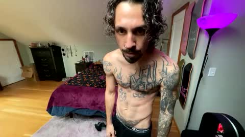 Snapshot of mrfanceypants chatting on November 2025 09:47:01 PM mrfanceypants online show from November 2025 09:47:01 PM