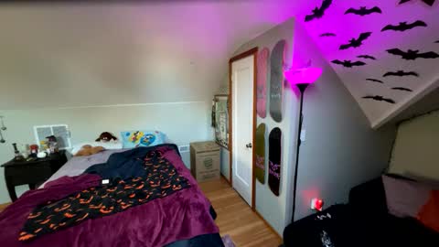 Snapshot of mrfanceypants chatting on November 2025 10:04:01 PM mrfanceypants online show from November 2025 10:04:01 PM