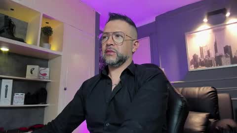 MrFrank. online show from February 2026 10:30:01 AM