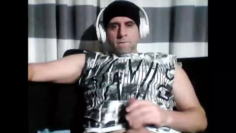 mrfreedom81 online show from December 2025 01:44:02 AM