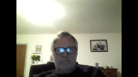 Snapshot of mrgdguy chatting on December 2025 07:11:02 PM mrgdguy online show from December 2025 07:11:02 PM