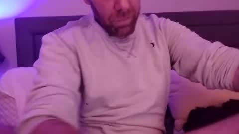 MrBGoodCock online show from November 2025 01:47:02 PM