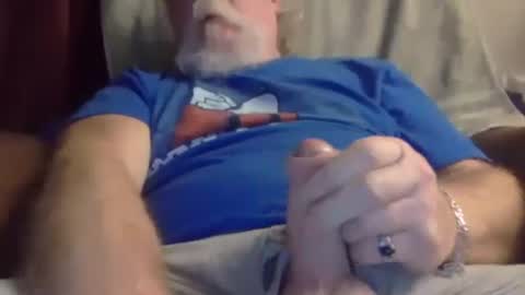 mrhollar online show from December 2024 01:40:01 AM