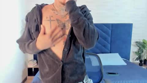 mrjustin_ online show from October 2025 09:14:01 PM