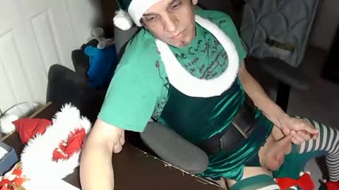 Snapshot of mrmarcxxcam chatting on December 2024 05:21:01 AM MrMarc online show from December 2024 05:21:01 AM