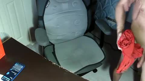 Snapshot of mrmarcxxcam chatting on February 2025 06:00:01 AM MrMarc online show from February 2025 06:00:01 AM