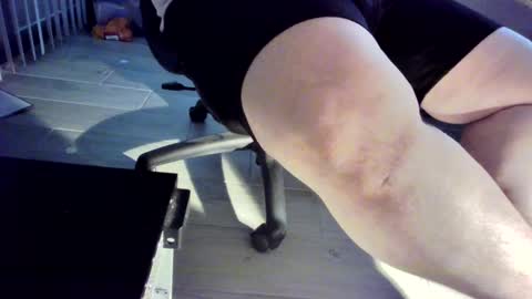 Guy online show from February 2025 01:41:01 AM