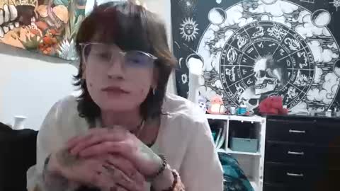 MrsEmilyRose online show from October 2025 12:00:01 AM