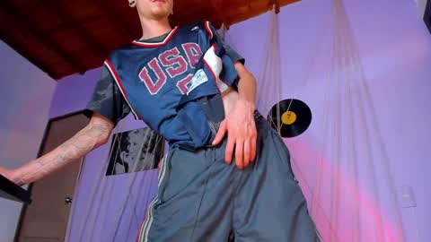 Snapshot of mrshaggy_ chatting on January 2025 04:27:01 PM Mr Shaggy online show from January 2025 04:27:01 PM