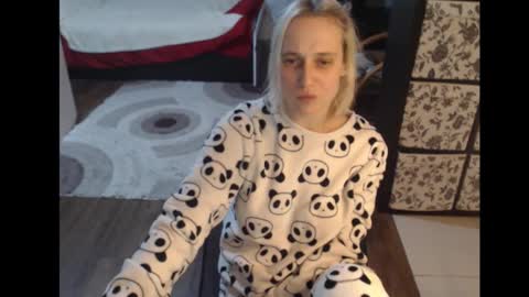 Sasha online show from September 2025 08:14:01 PM