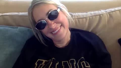 MrsPrissXO online show from April 2026 09:41:02 PM