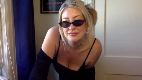 MrsPrissXO online show from May 2026 02:36:02 PM