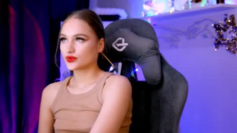 Snapshot of mrstenderbeast chatting on January 2025 11:58:02 PM YOUR OWNER online show from January 2025 11:58:02 PM