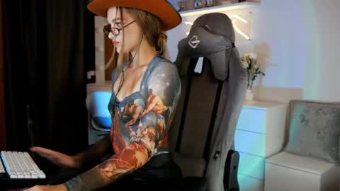 Snapshot of mrstenderbeast chatting on February 2025 08:58:02 PM YOUR OWNER online show from February 2025 08:58:02 PM