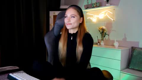 Snapshot of mrstenderbeast chatting on February 2025 09:26:02 PM YOUR OWNER online show from February 2025 09:26:02 PM