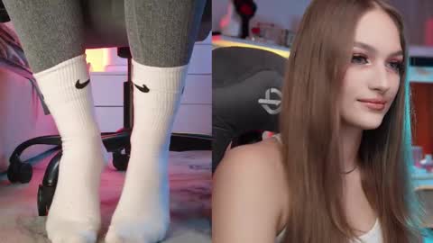 Snapshot of mrstenderbeast chatting on September 2025 03:24:01 PM YOUR OWNER online show from September 2025 03:24:01 PM