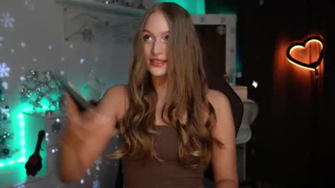 Snapshot of mrstenderbeast chatting on December 2025 03:30:02 PM YOUR OWNER online show from December 2025 03:30:02 PM