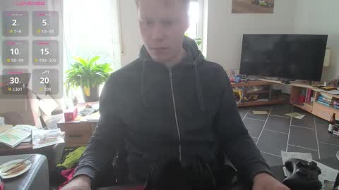 Snapshot of mrzaasch chatting on March 2026 02:44:02 PM Sascha online show from March 2026 02:44:02 PM