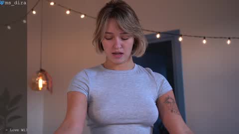 Snapshot of ms_dira chatting on February 2026 02:01:02 PM dira and the riru tribe online show from February 2026 02:01:02 PM