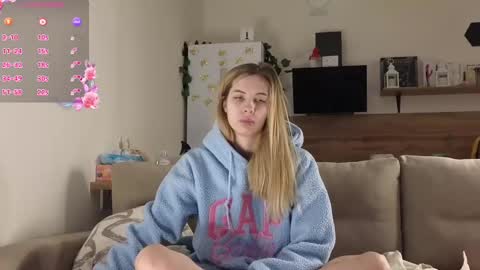 Snapshot of ms_foryou chatting on February 2025 03:28:01 AM Ms ForYOU online show from February 2025 03:28:01 AM