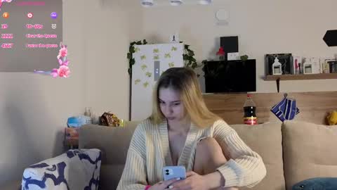 Snapshot of ms_foryou chatting on February 2025 03:47:02 AM Ms ForYOU online show from February 2025 03:47:02 AM