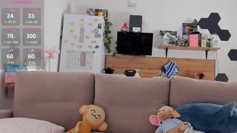 Snapshot of ms_foryou chatting on November 2025 03:52:01 AM Ms ForYOU online show from November 2025 03:52:01 AM