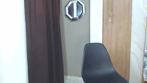 Snapshot of ms_leydi chatting on February 2026 04:17:02 AM ms_leydi online show from February 2026 04:17:02 AM