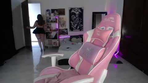 Manuela3 online show from July 2026 06:54:02 PM