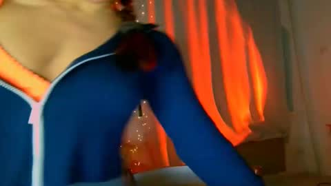 ms_sophiee online show from January 2025 03:40:02 PM