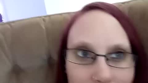 Snapshot of msalls1124 chatting on January 2026 05:49:02 PM melissa online show from January 2026 05:49:02 PM