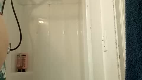 Snapshot of msalls1124 chatting on February 2026 02:57:02 PM melissa online show from February 2026 02:57:02 PM