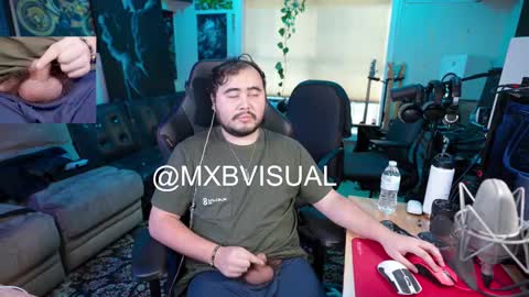 Snapshot of msbx99 chatting on October 2025 09:23:02 PM Matt S Briggs online show from October 2025 09:23:02 PM