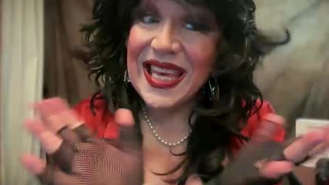 Snapshot of mskarentoy chatting on February 2025 01:10:01 AM mskarentoy online show from February 2025 01:10:01 AM