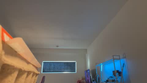 Snapshot of mskitty000 chatting on December 2025 02:15:01 PM mskitty000 online show from December 2025 02:15:01 PM