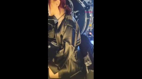 Snapshot of msvioletx chatting on February 2025 03:08:02 PM MsVioletx online show from February 2025 03:08:02 PM