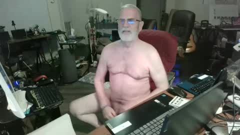 Snapshot of mt2much chatting on December 2025 01:00:01 AM mt2much online show from December 2025 01:00:01 AM