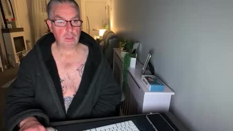 mtb1697 online show from November 2025 11:38:01 PM