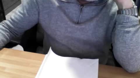 Snapshot of mtwpaul chatting on January 2026 04:33:01 PM mtwpaul online show from January 2026 04:33:01 PM