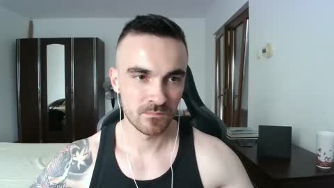 Snapshot of mu5clemania chatting on October 2025 12:14:02 PM Victor online show from October 2025 12:14:02 PM