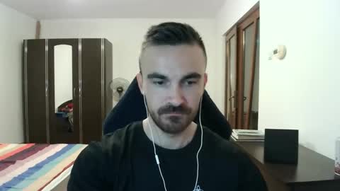 Snapshot of mu5clemania chatting on November 2025 04:53:02 PM Victor online show from November 2025 04:53:02 PM