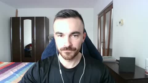 Snapshot of mu5clemania chatting on November 2025 07:11:02 AM Victor online show from November 2025 07:11:02 AM