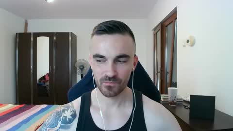 Snapshot of mu5clemania chatting on November 2025 11:20:02 AM Victor online show from November 2025 11:20:02 AM